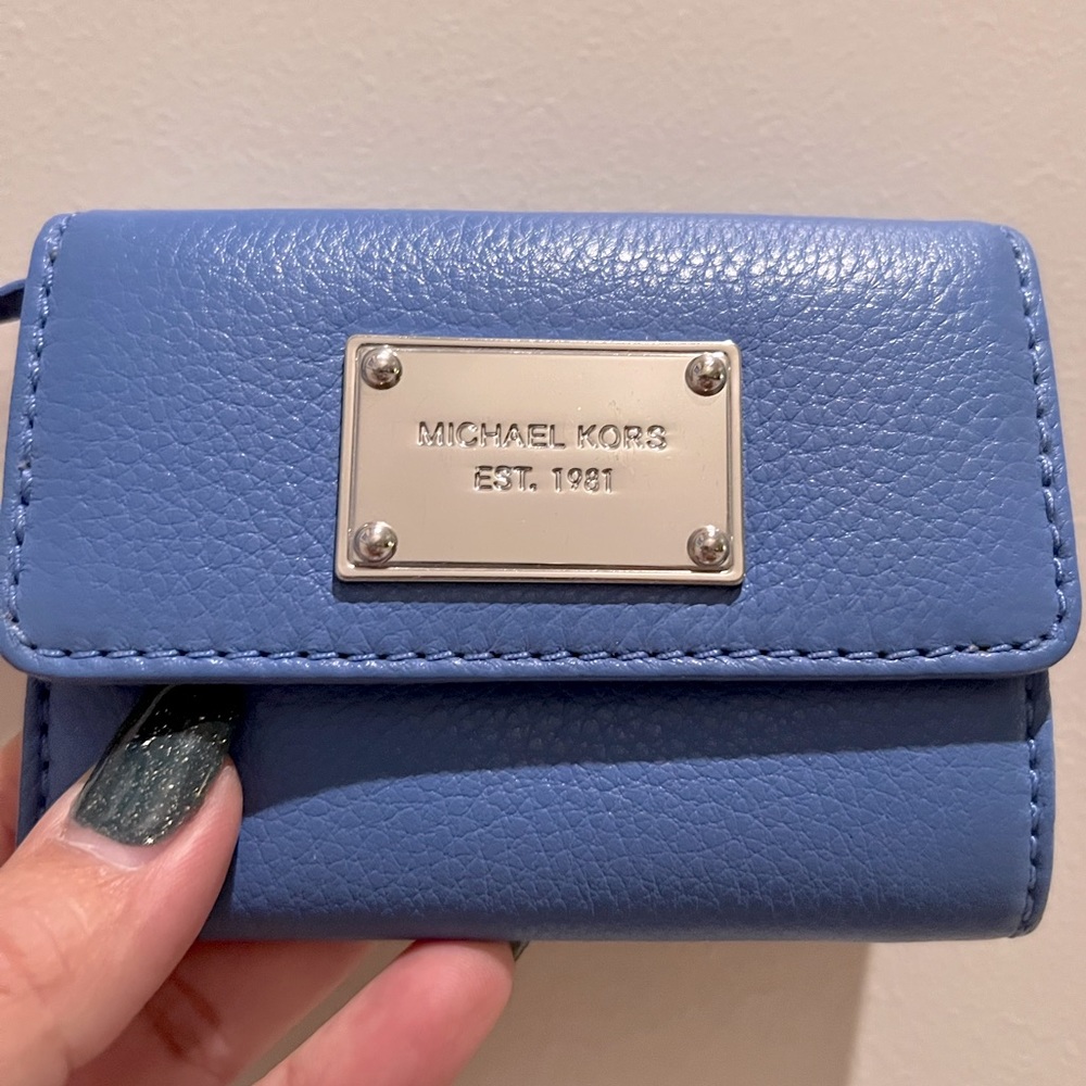 Genuine LNC Michael Kors mini wallet keychain in periwinkle pebbled leather